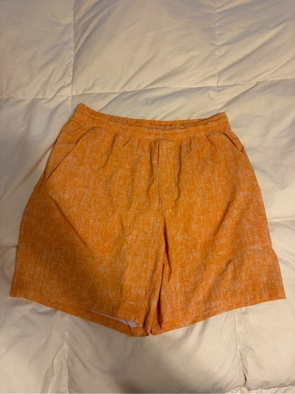 Lululemon Pace Breaker Linerless Shorts 7inch Inseam Orange/white Pattern Size L